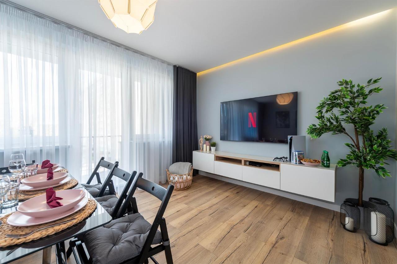 Golden Sands - Winda, 2 Sypialnie Oraz Salon, Lozeczko Turystyczne, Balkon, Play Station 5, Ekspress Do Kawy, Atlas Arena, Zoo, Fala Łódź Kültér fotó